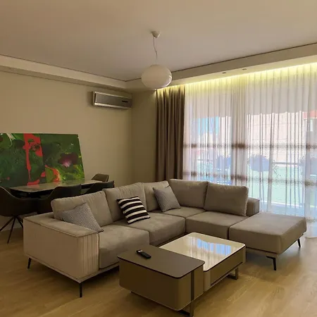 Grand 2 Bedroom 公寓 地拉那
