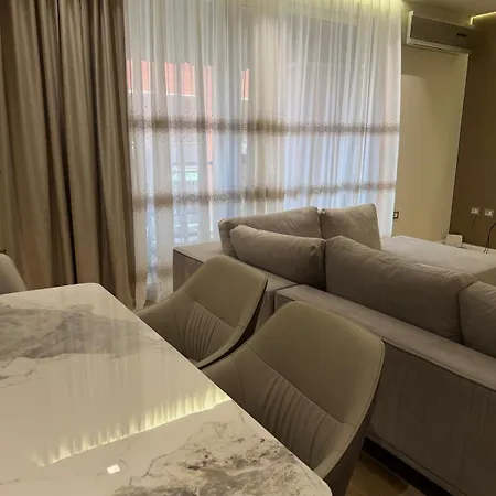 Grand 2 Bedroom 公寓